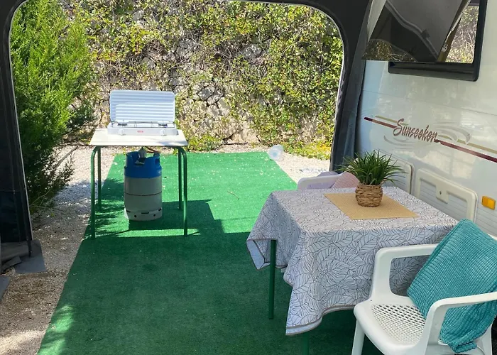 Camping Caravana Estatica En Mediterraneo *